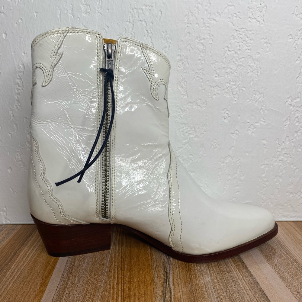 Free People New Frontier White Cowboy Western Boots Women’s Size 38 (B,M) EUC